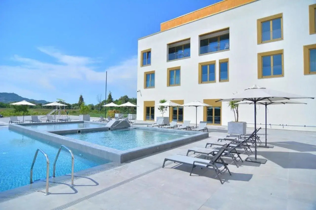 mk hotel tirana