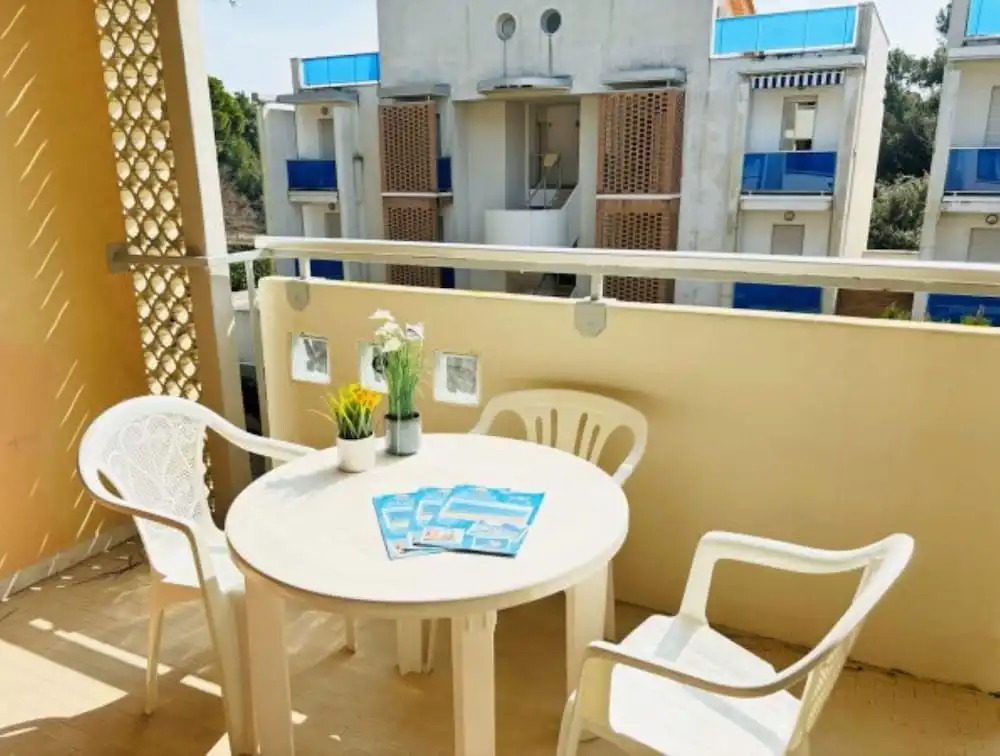 Flat With Shared Barbecue