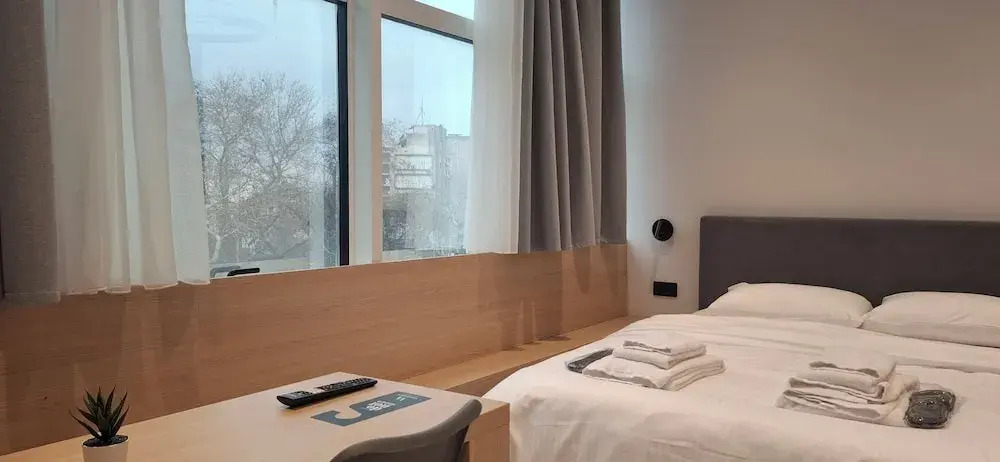Ilion Apartments