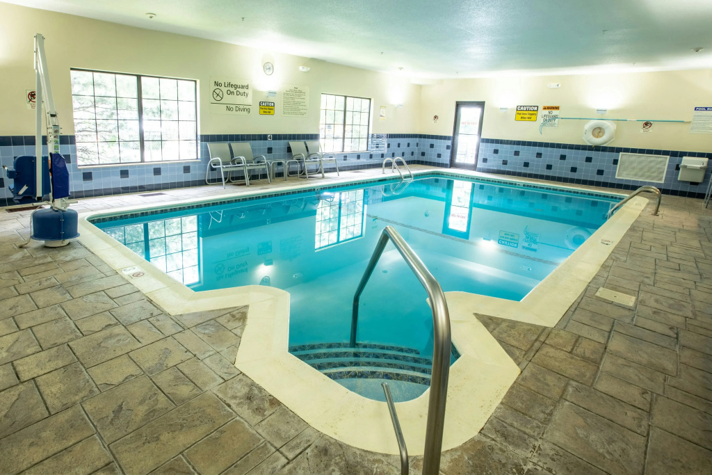Hampton Inn Hadley-Amherst Area