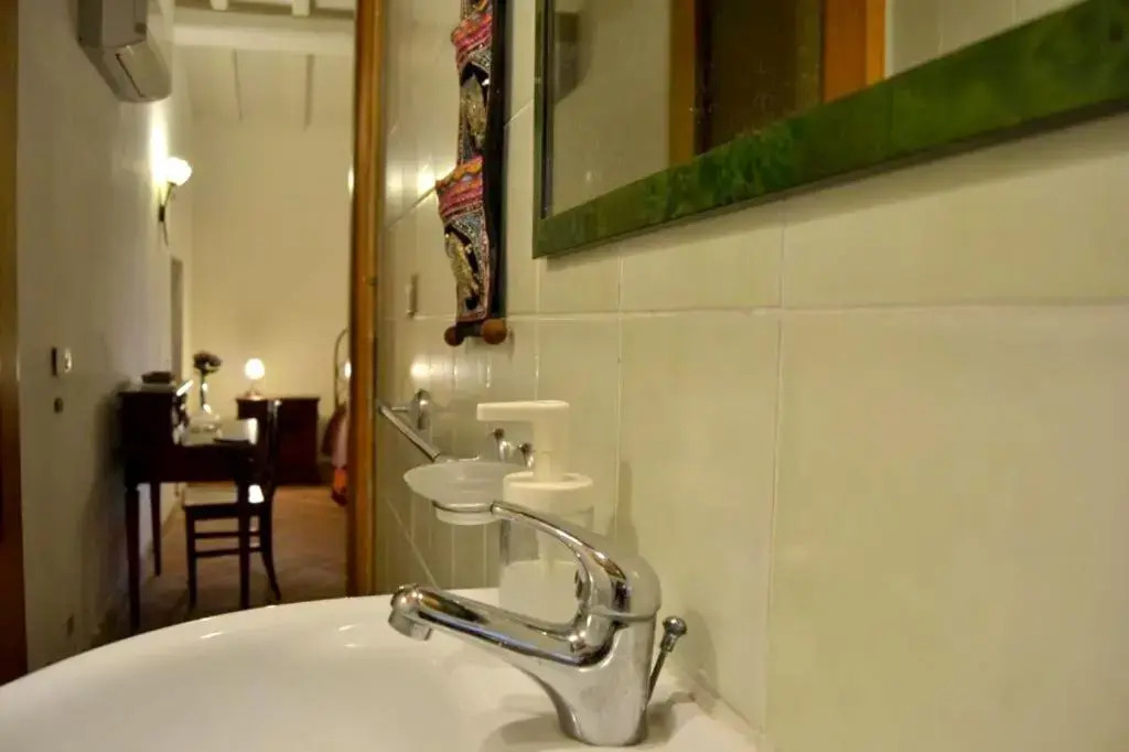 3 bedrooms house with enclosed garden at Mascali