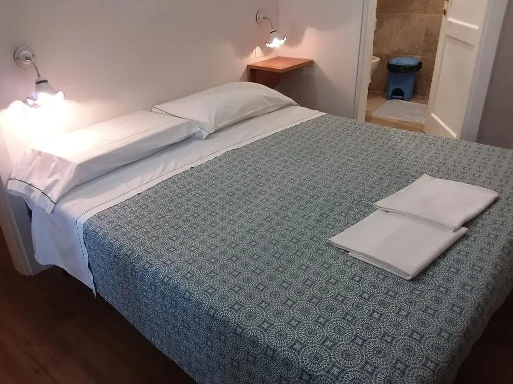 Rina Rooms
