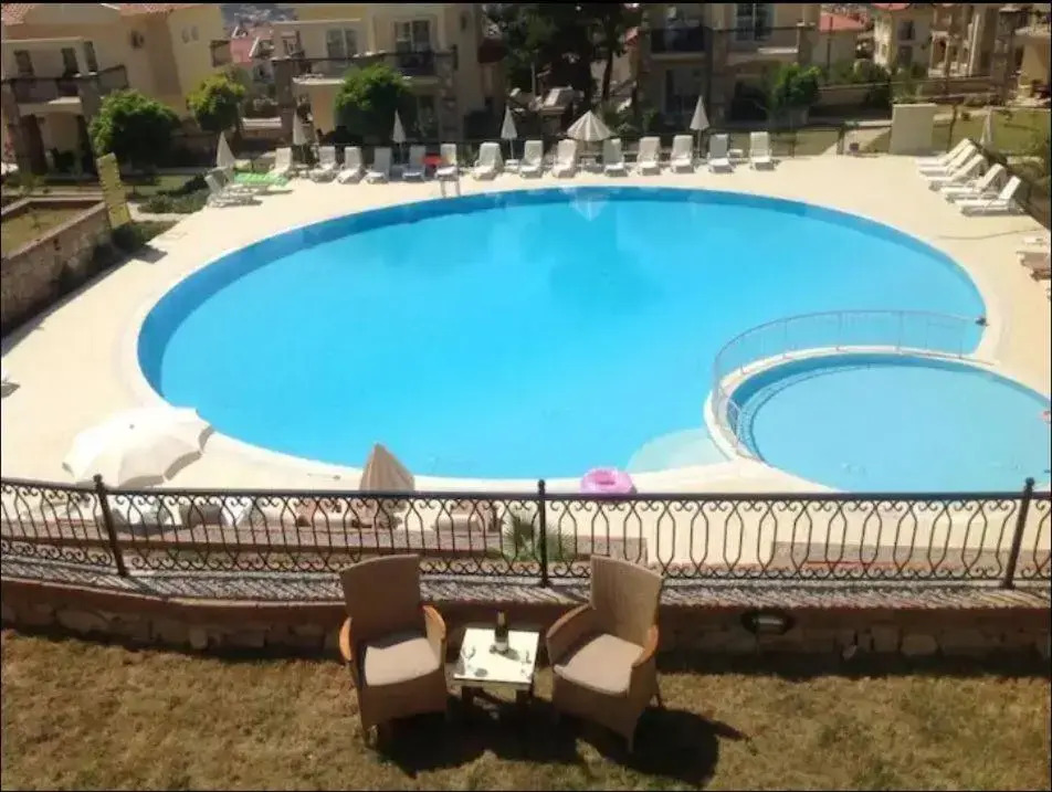 Emerald Villa 8