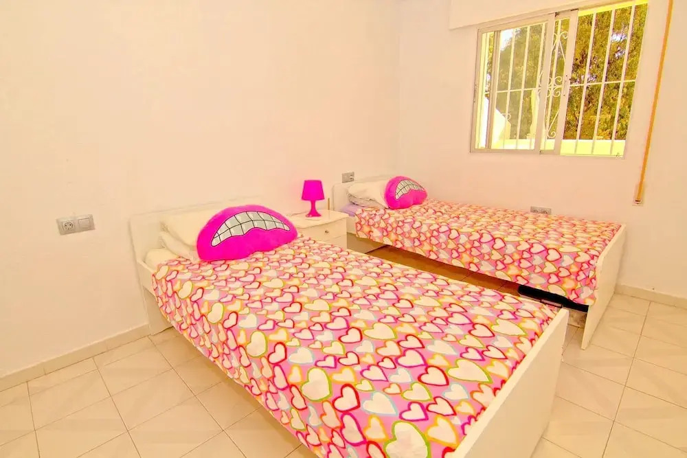 Apartment with 2 Bedrooms in Calahonda, with Pool Access And Terrace