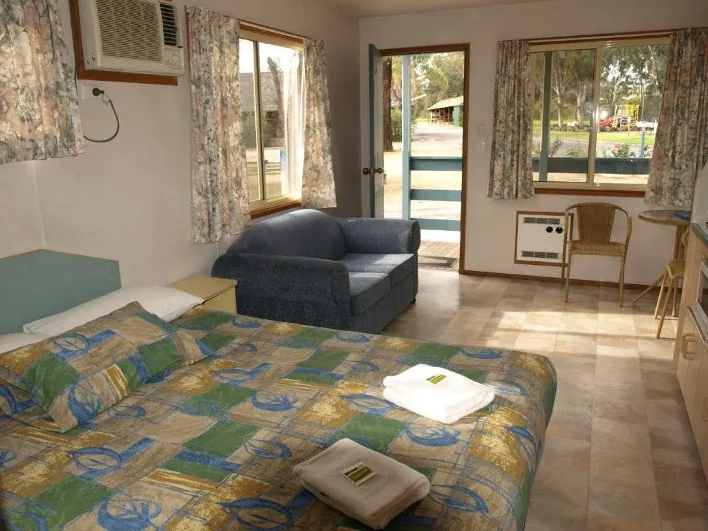 Cowra Holiday Park