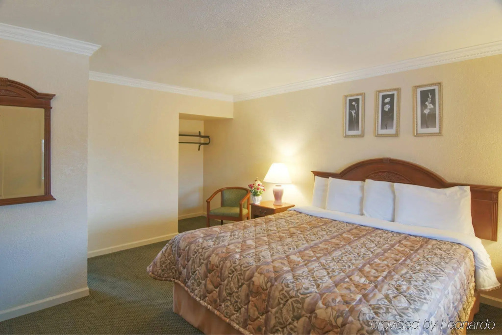 Wine Valley Lodge
