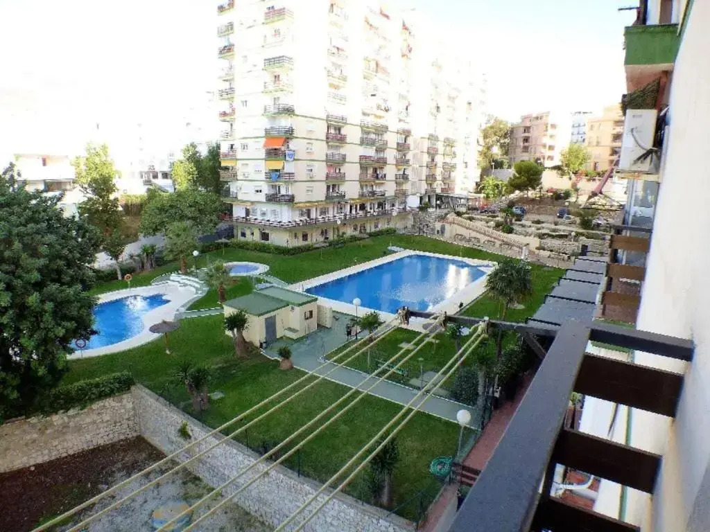 Apartment with 2 bedrooms in Benalmadena with wonderful mountain view shared pool terrace 400 m from the beach