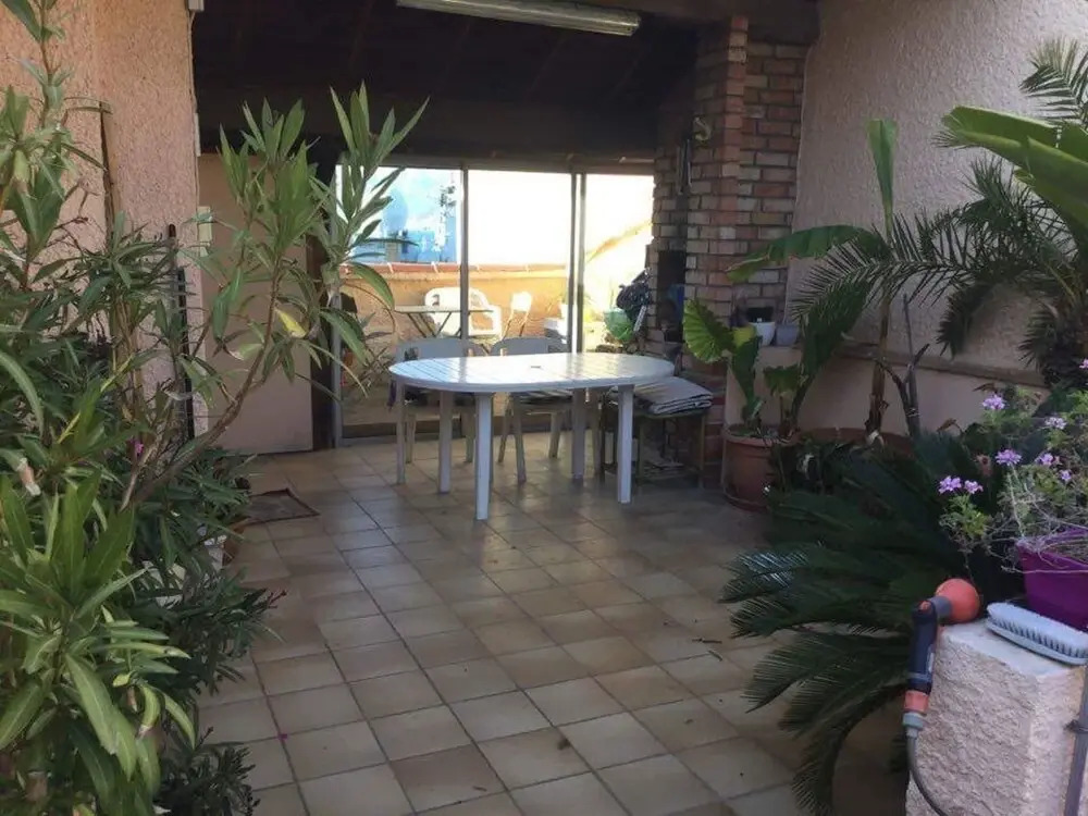 Apartment With 2 Bedrooms in Saint-mandrier-sur-mer, With Wonderful se