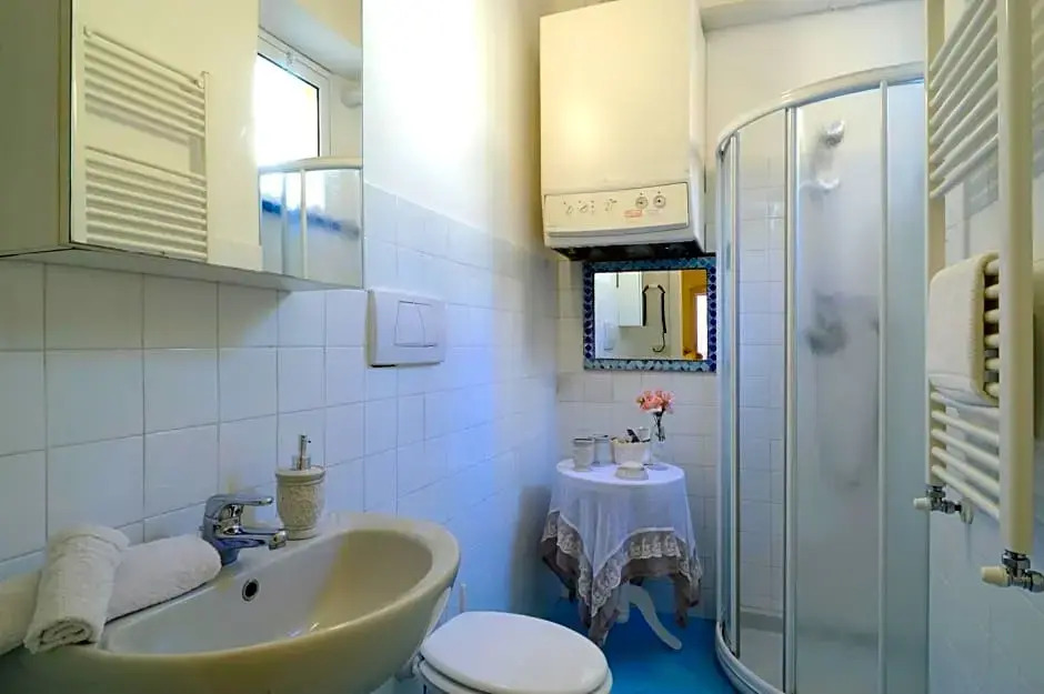 B&B Corallini