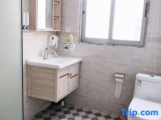 Hongqiao Hostel