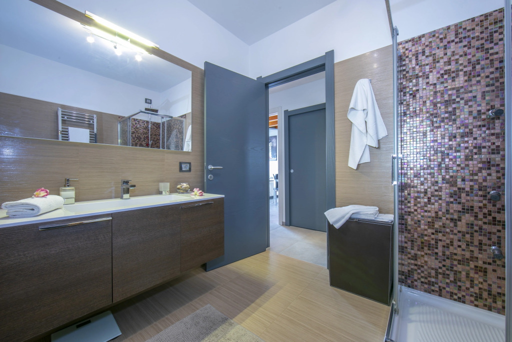 Villa Laura Private Pool and Garden near Lake Maggiore for 9 - Happy Rentals