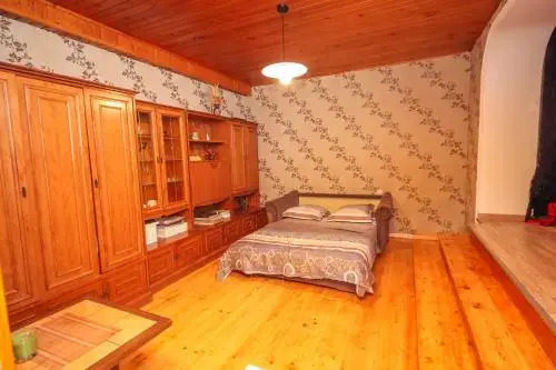 Rustavelis N12