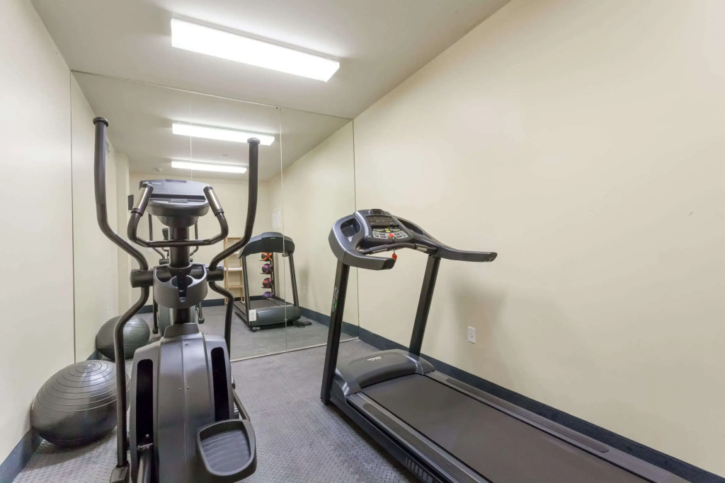 Days Inn by Wyndham Brooklyn Crown Heights