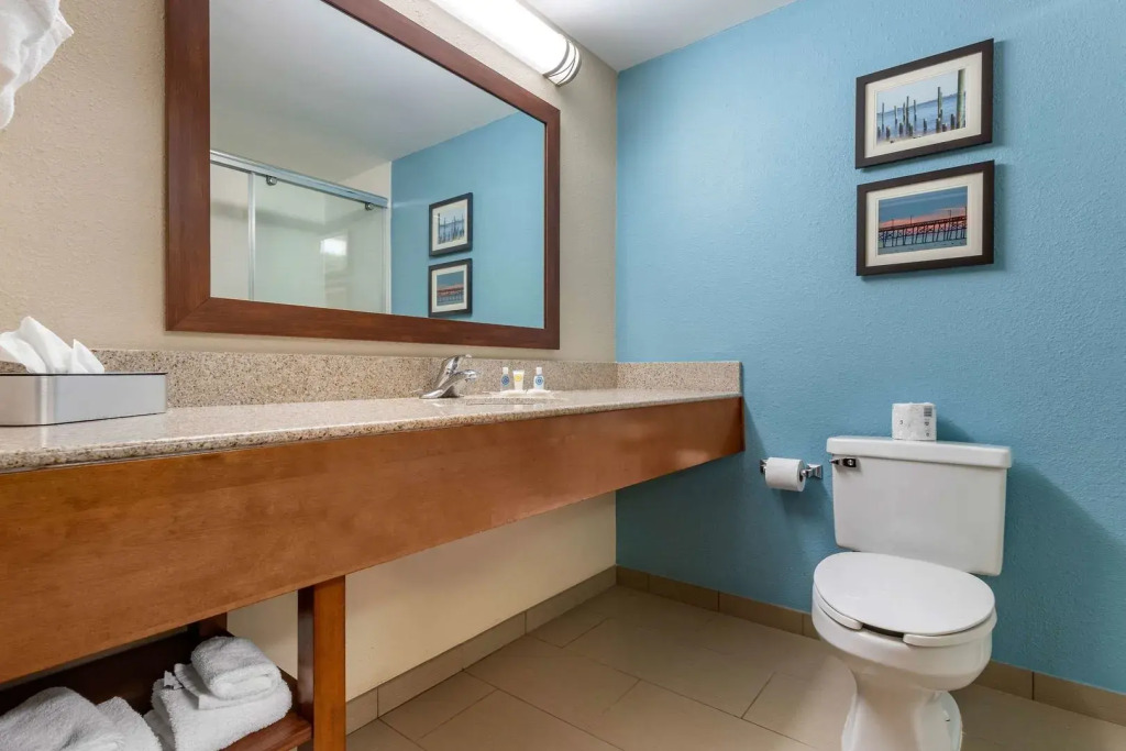 Comfort Suites Southport - Oak Island