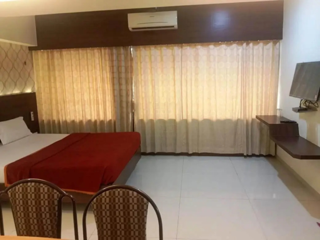 Hotel Sai Nidhi Executive-MindSpace Airoli Navi Mumbai