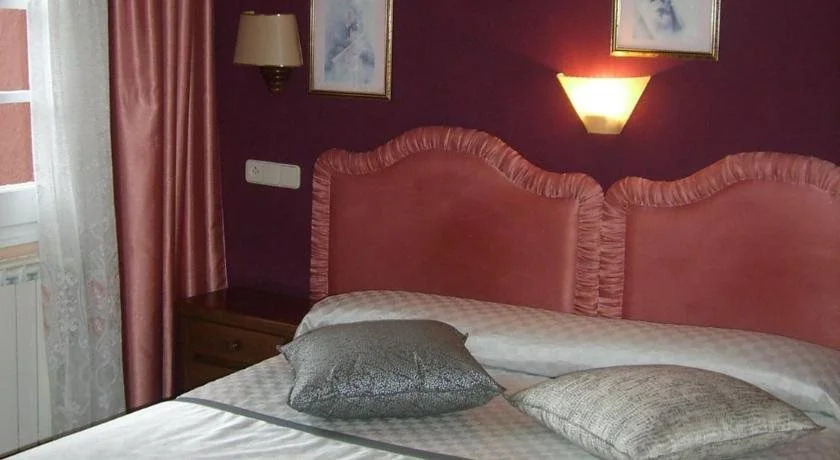 Aero Hotel Cerdanya Ca Leudald