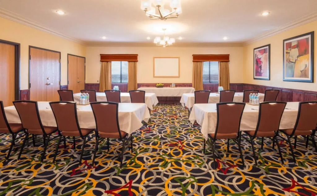 Holiday Inn Express & Suites Alamosa by IHG