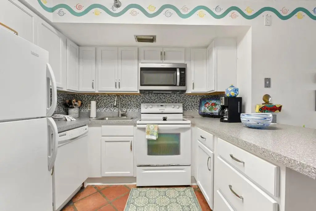 Jacksonville Beachdrifter 403, 2 Bedrooms, BeachFront, Pool, Sleeps 4