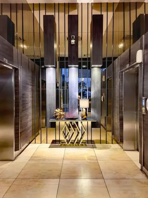 TOWN AREA Twin Galaxy 2BR 7Pax NETFLIX!!By STAY