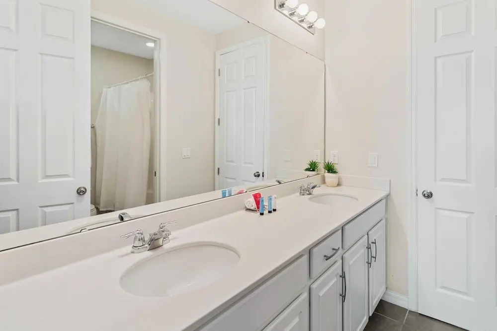 1512 Nassau Point Trail