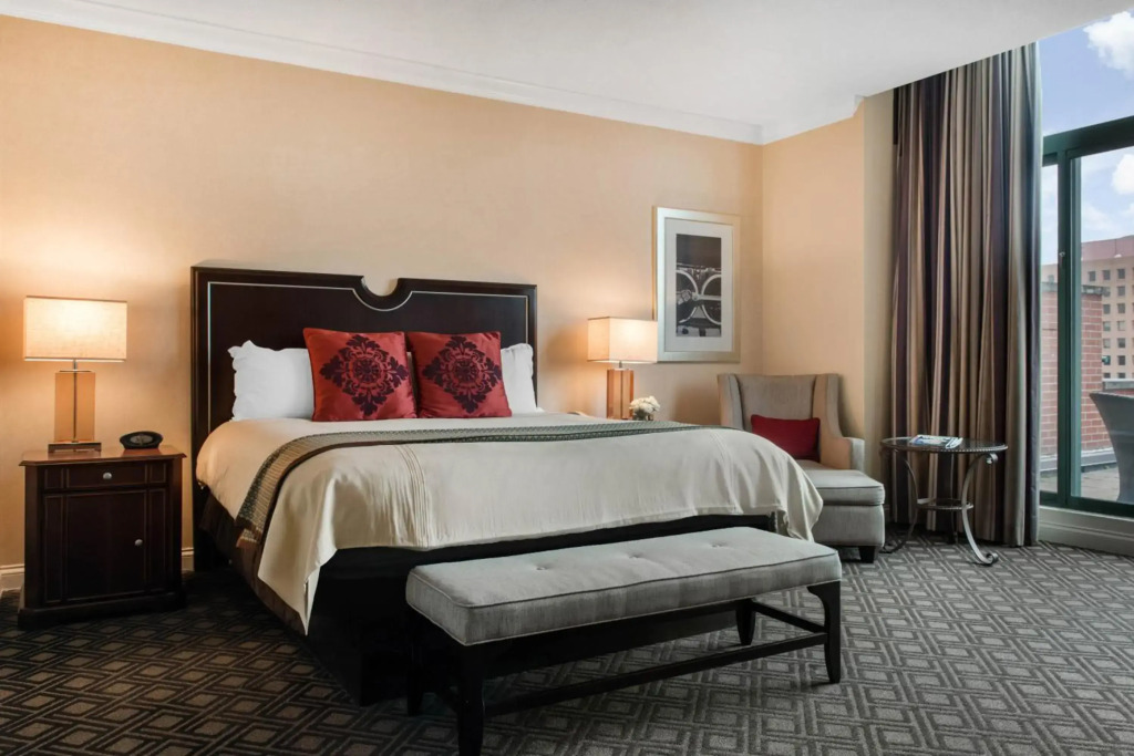 Omni Severin Hotel