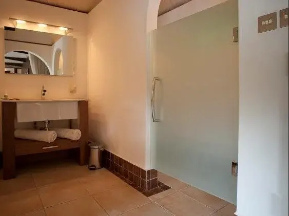 Ngerende Island Lodge
