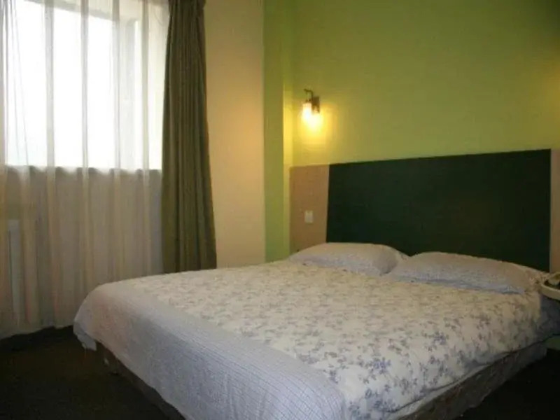 Motel 168 Zhenjiang North Road