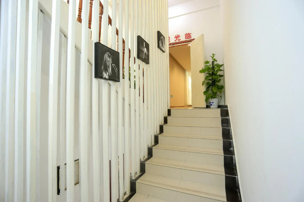 Elan Inn Nanchang Honggutan Xuefu Avenue East Metro Station