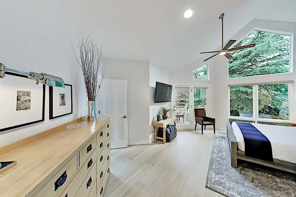 Springs of Arrowhead Duplex #A 6 Bedrooms 5 Bathrooms Duplex