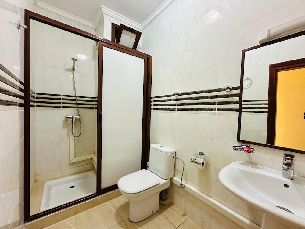 HOTEL SAHARA BEACH AKHFENNiR