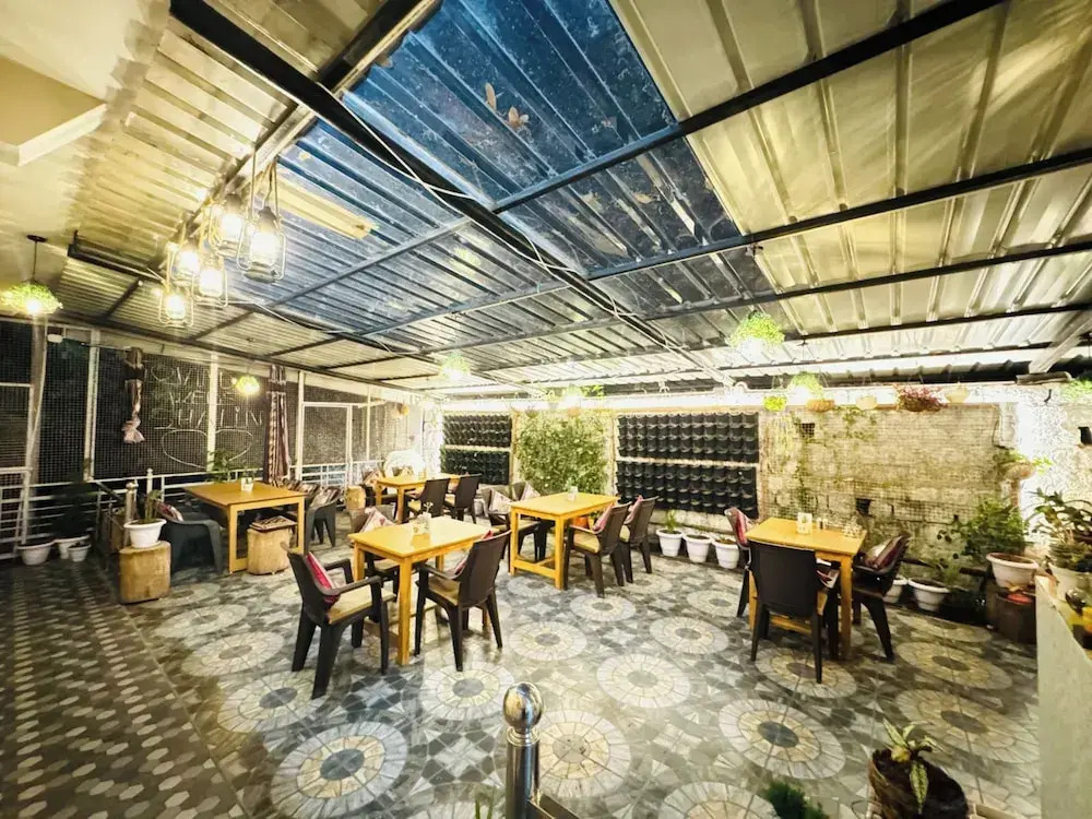 Goroomgo Paradise Inn Dharmsala