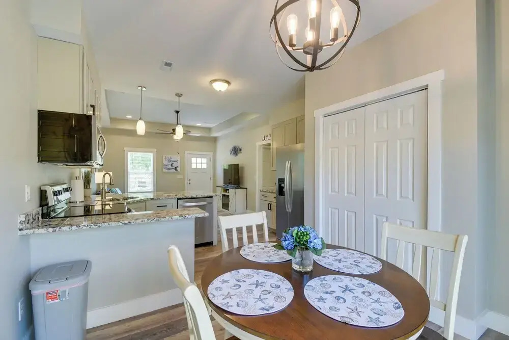 1 Mi to Beach! Ocean Isle Home w/ Shared Lanai