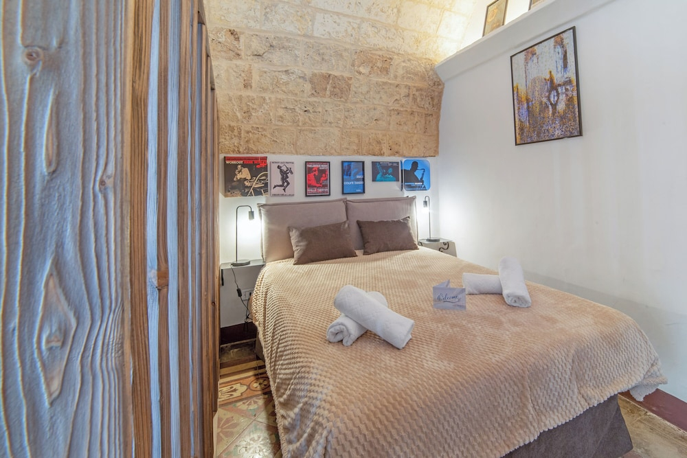 Jazzy House In Historic Centre