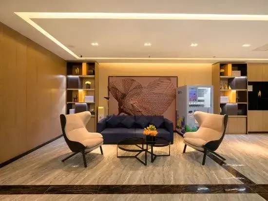 Echarm Hotel (Zhangye West Railway Station Bell Tower Area)