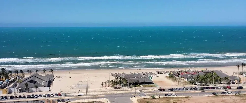 Apartamento 2 suítes lindo e vista mar