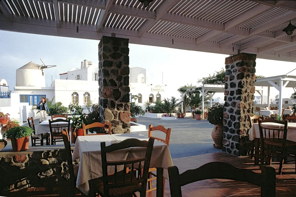 Anemomilos Hotel & Apartments