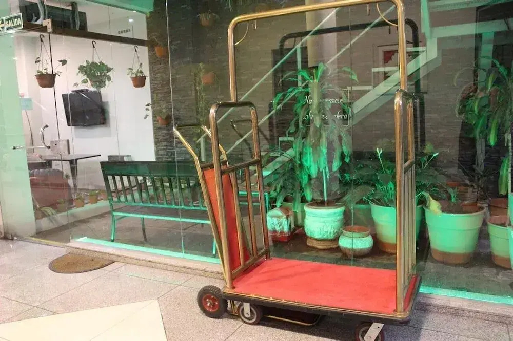 Hotel Everest