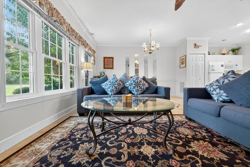 Magnolia North 4868 U103