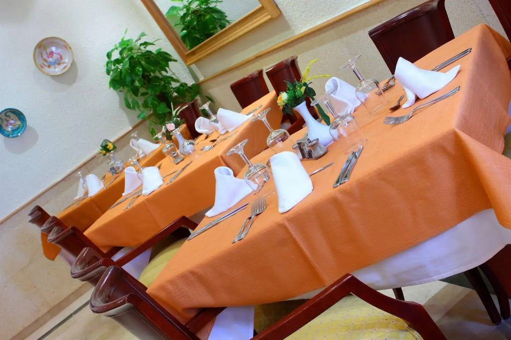 Valentin Somni Hotel & Suites