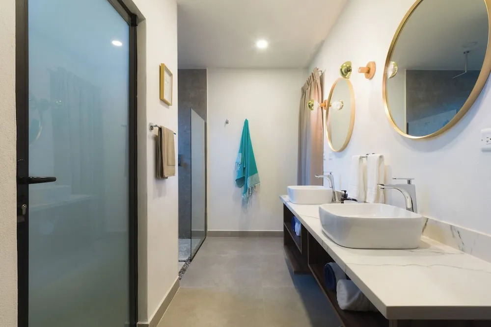 Casa Bo Jungle - Steps to Tamarindo Beach - Surf & Pool
