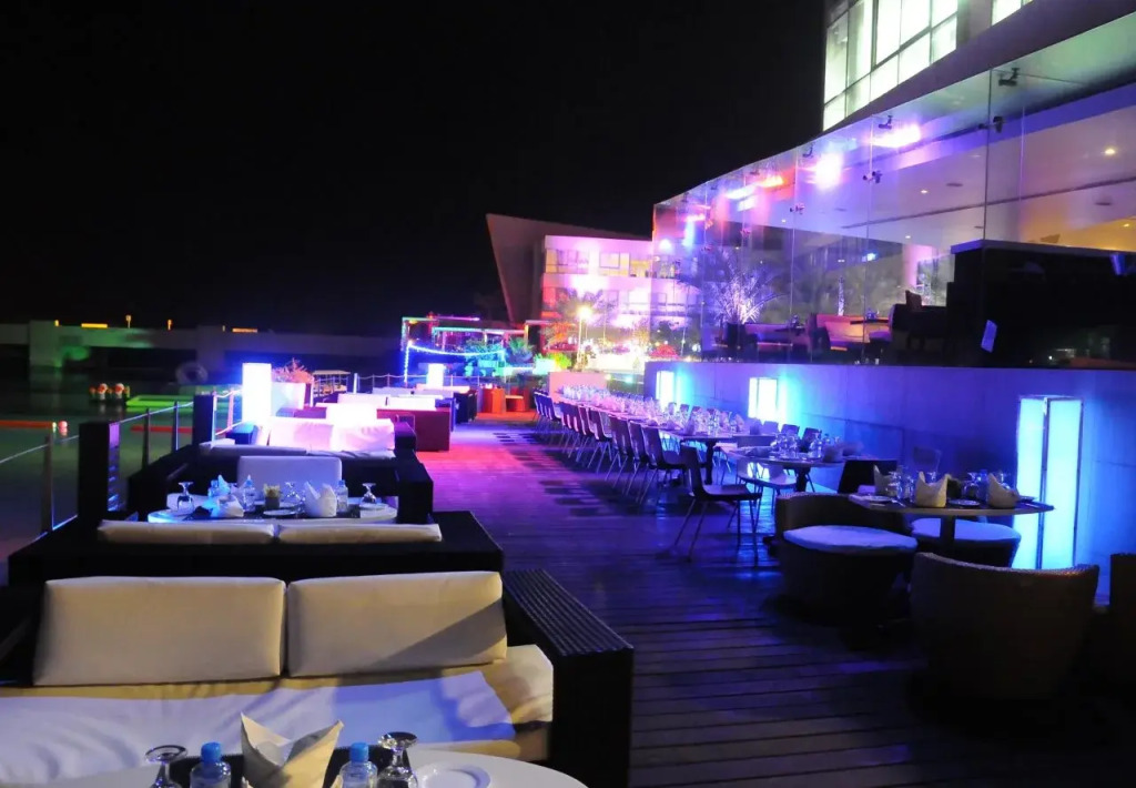 Dragon Beach Hotel