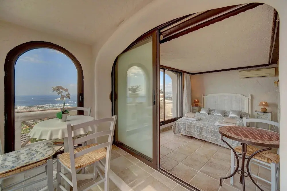 Cannes hills exclusive area fits 20