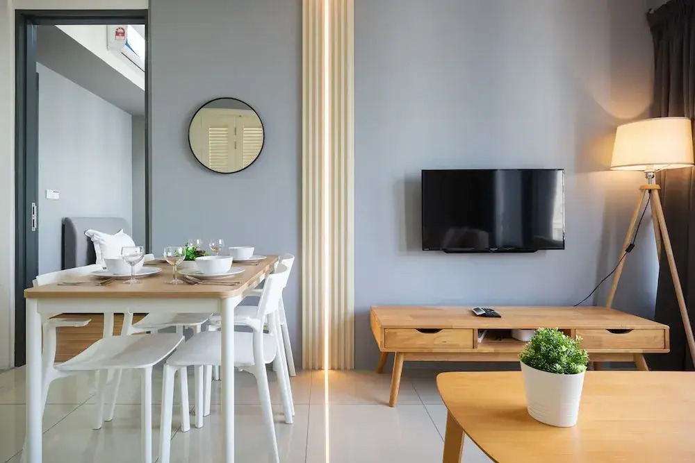 Tropicana 218 Macalister Snooker 3bedrooms by KS