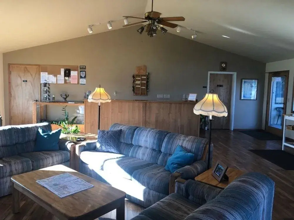 Fan Mountain Inn