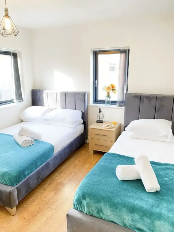 Tudors eSuites Balcony Apartment