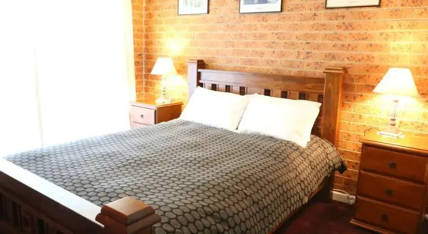 Aspen Court 5