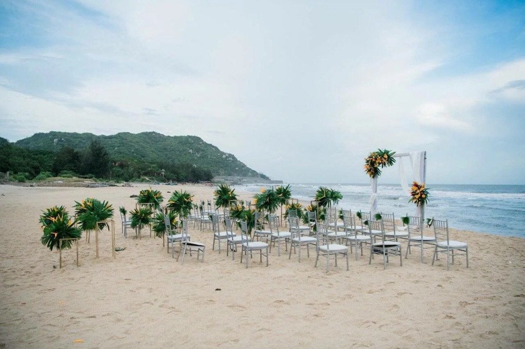 Long Hải Channel Beach Resort
