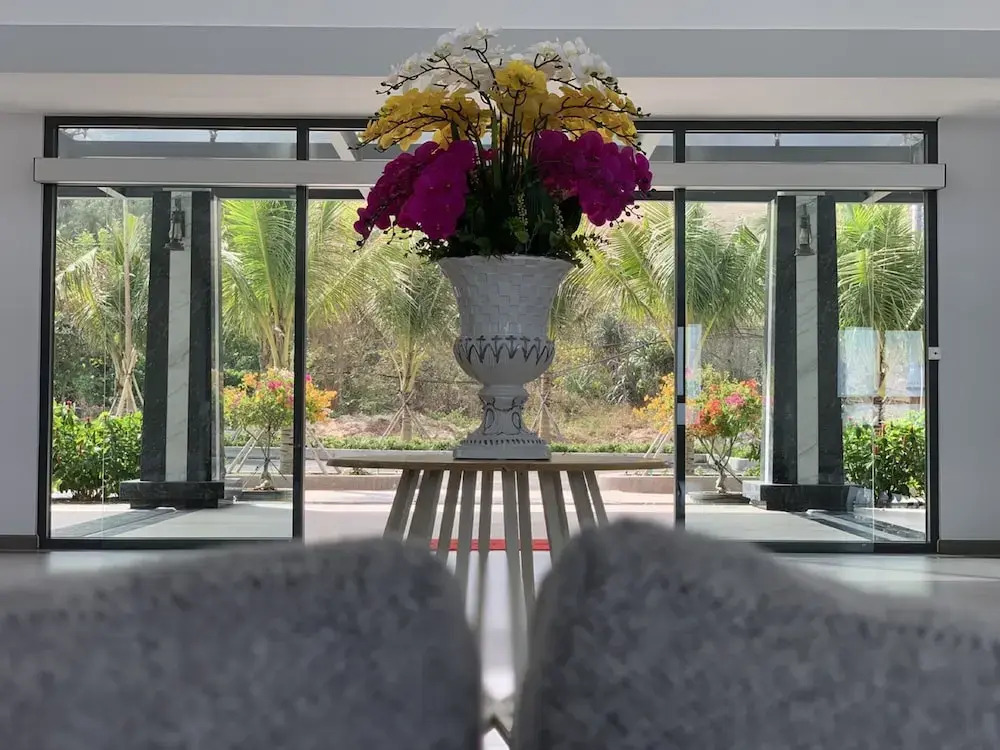 Bờ Biển Vàng Resort