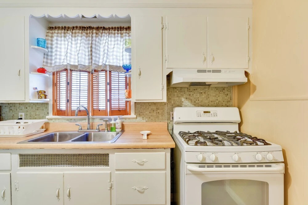 Buffalo Vacation Rental ~ 8 Mi From Canalside!