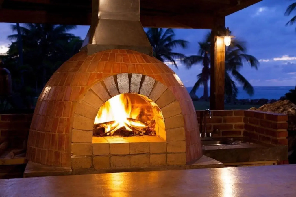 Villa Montaña Beach Resort